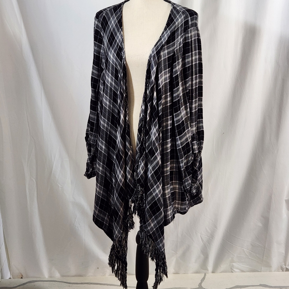Torrid Plaid Wrap Fringe Women's Cardigan Size 3